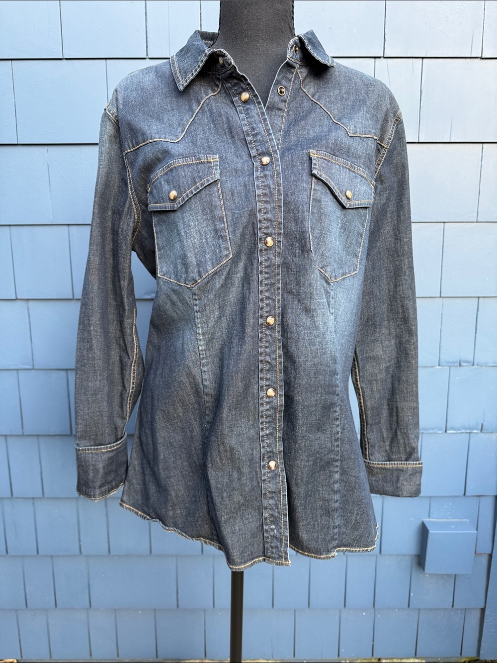Jag large Denim Western Button-Up Shirt Jacket in Faded Blue